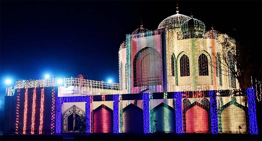 Faisalabad-mosque.jpg