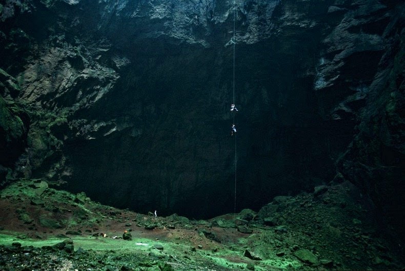 krubera-cave-1%25255B1%25255D.jpg