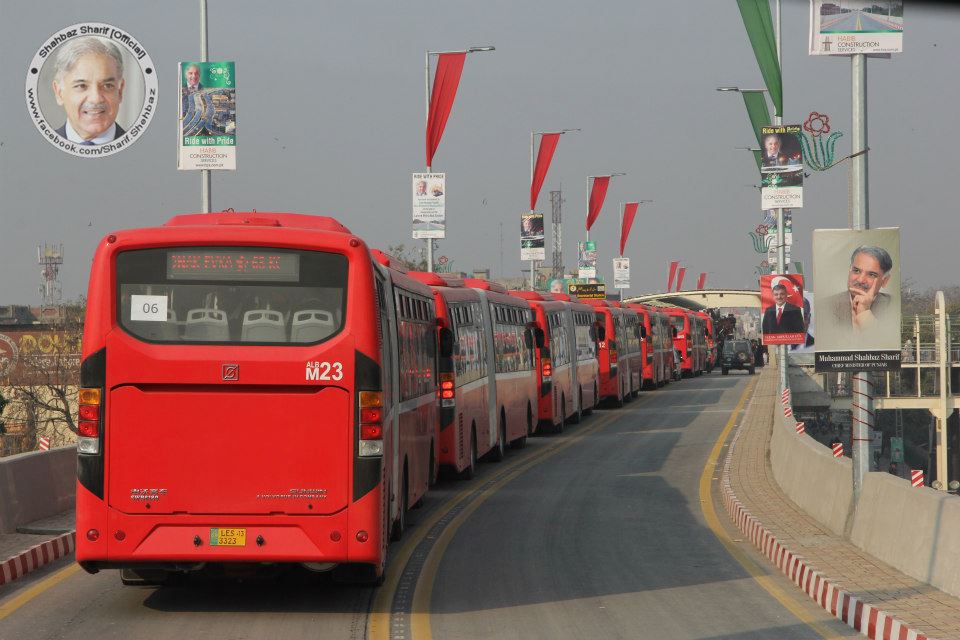 Metro-Bus-service-Lahore-Inauguration-on-Feb-10-2013-11.jpg