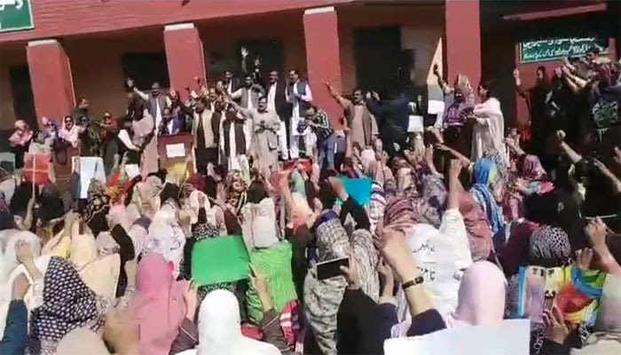 پنجاب میں اساتذہ کا احتجاج، راولپنڈی کے 2 ہزار اسکول دس روز سے بند 