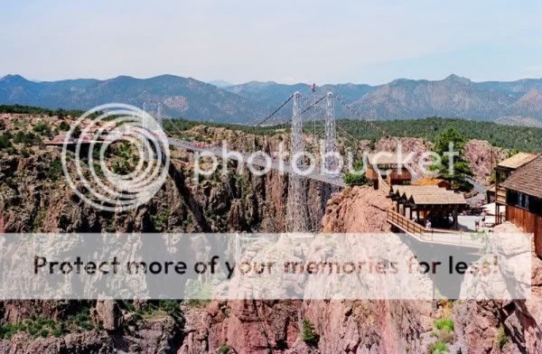Royal-Gorge-Bridge-Colorado-600x392.jpg
