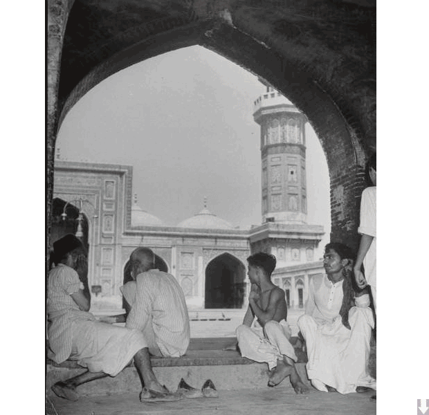 masjidwazirkhan1946.gif