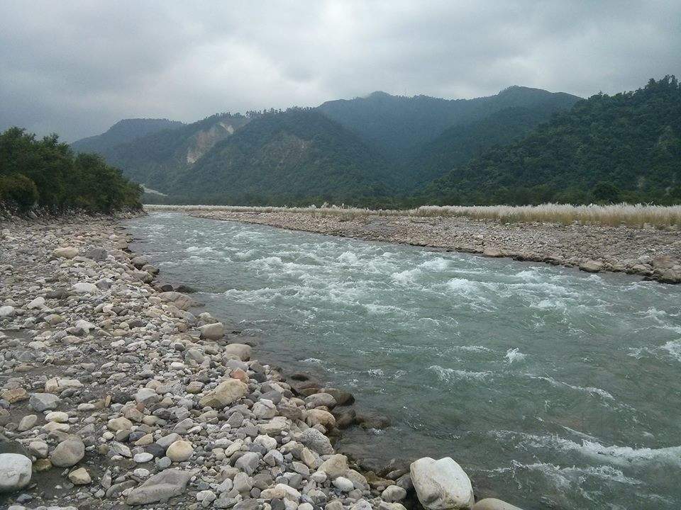 song-river-dehradun-gpo-dehradun-tourist-attraction-nnfma7y.jpg