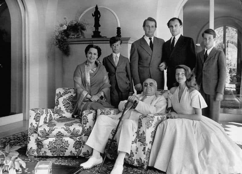 aly-khan-aga-khan-iii-and-family.jpg