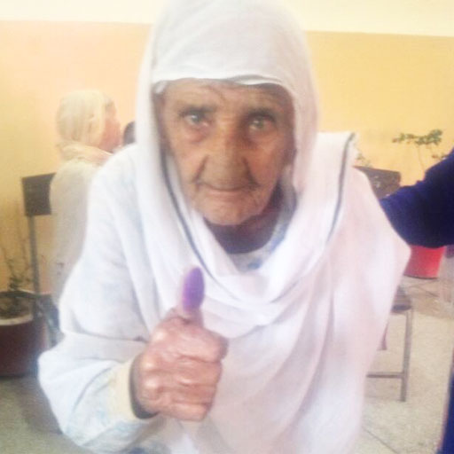130511064436_old_voter.jpg