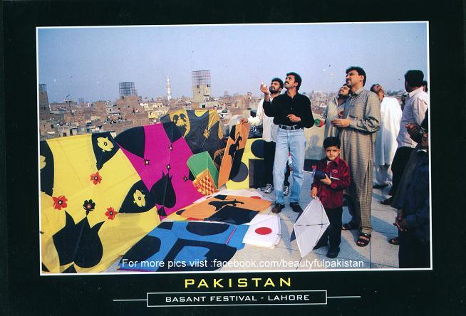 LF352-Basant+Festival+Lahore+Pakistan..JPG