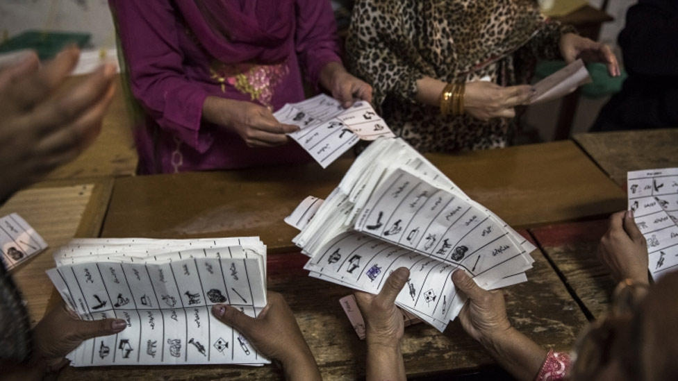 130511154442_vote-counting01.jpg