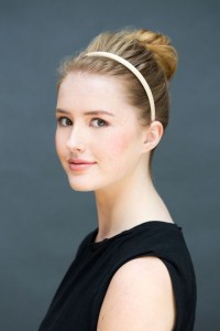 Modern-Messy-Bun-200x300.jpg