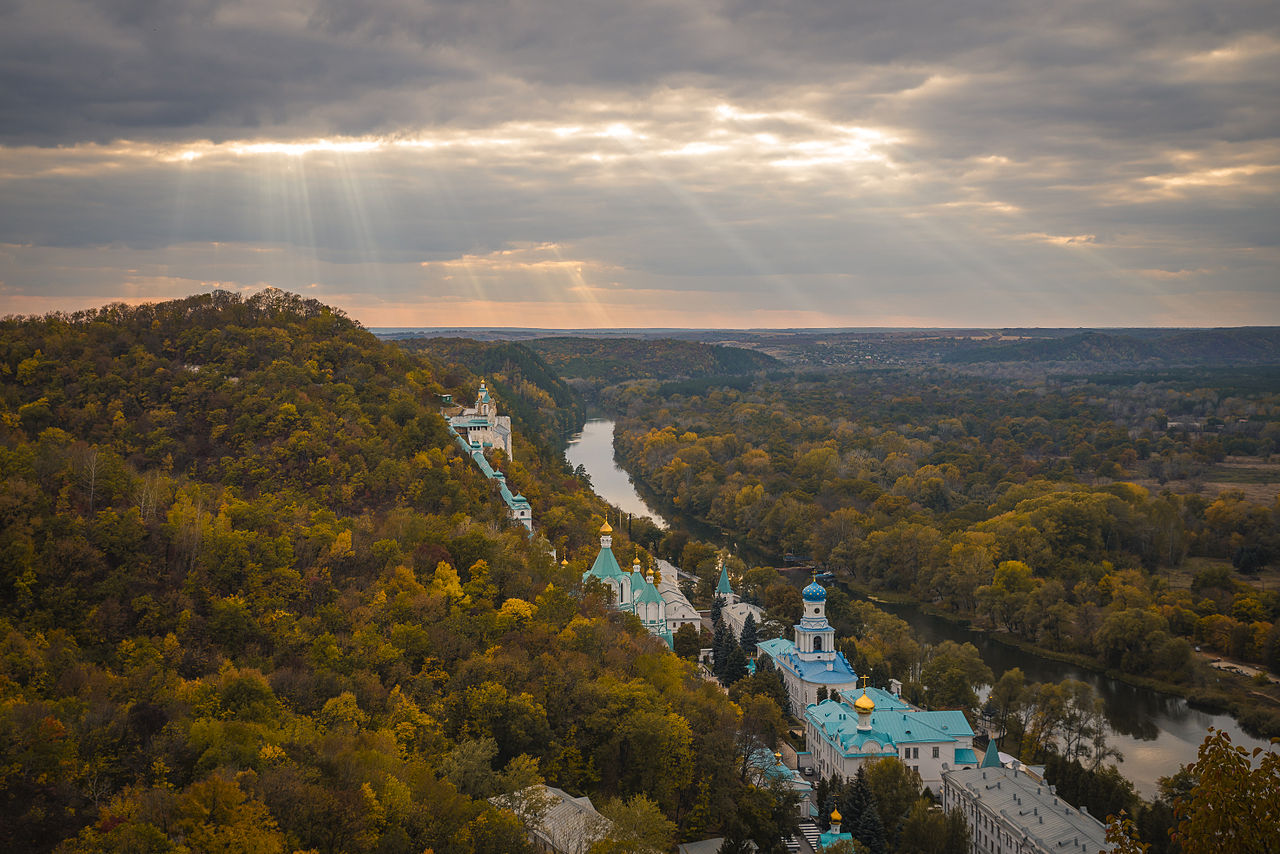 Svjatogorsk_Lavra_3.jpg