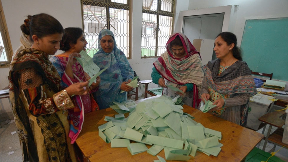 130511154446_vote-counting03.jpg