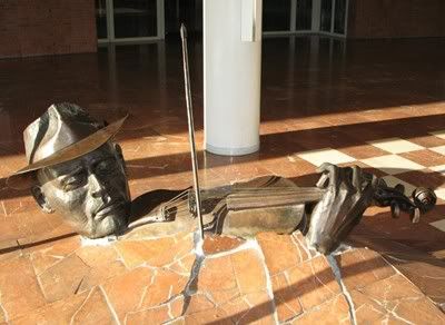 Sculpture250.jpg