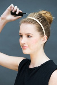 Modern-Messy-Bun-03-200x300.jpg