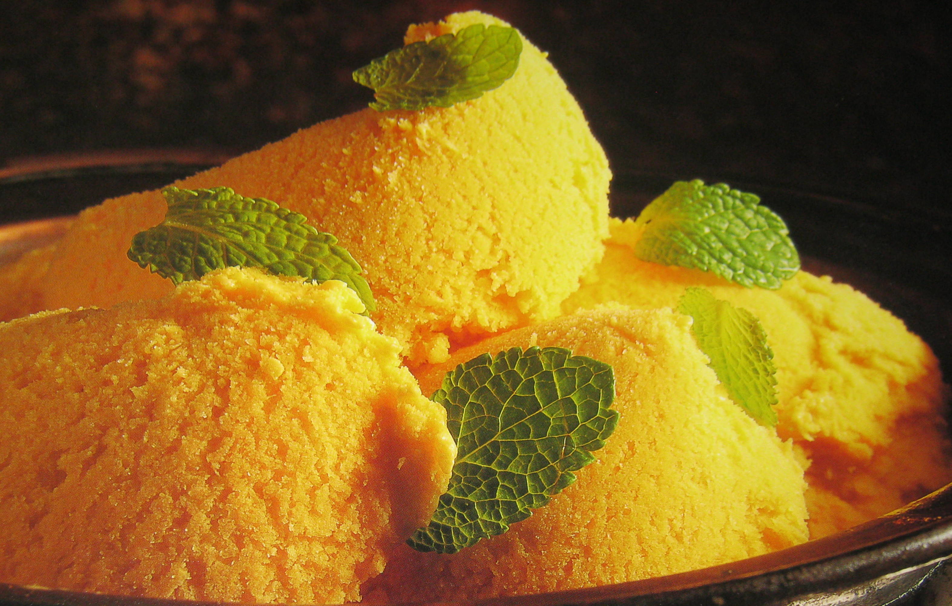 Mango_Ice_Cream.jpg
