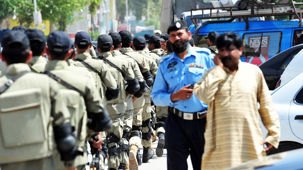 130418115446_musharraf-hearing-3.jpg