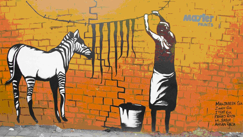130424141453_wall_painting_7.jpg