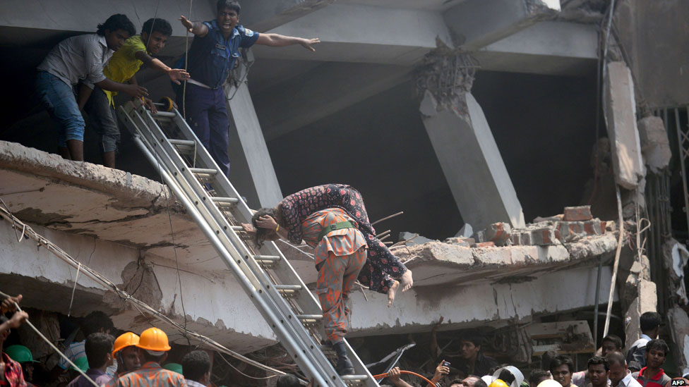 130424091603_ladder-rescue-afp.jpg