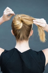 Modern-Messy-Bun-02-200x300.jpg