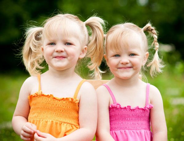 twin-girls_zpsba0095d4.jpg