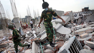 130429022400_dhaka_survivors_304.jpg