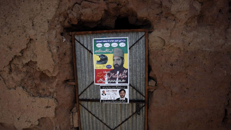 130503100127_jalozai_election7.jpg