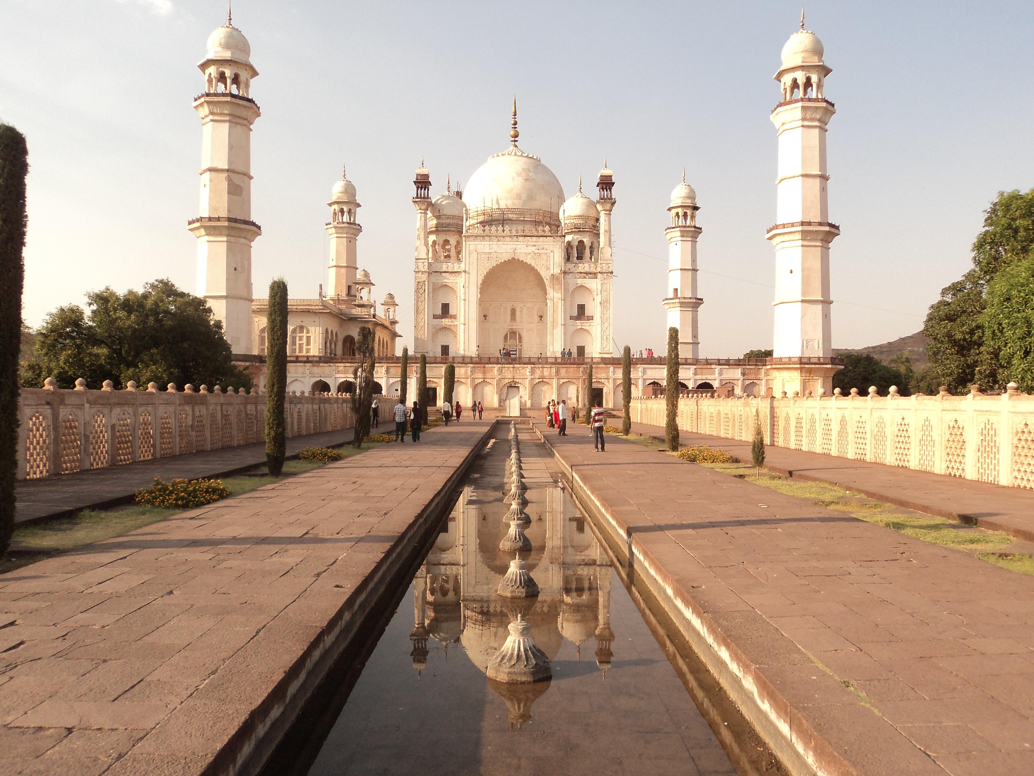 Bibi_ka_Maqbara.JPG