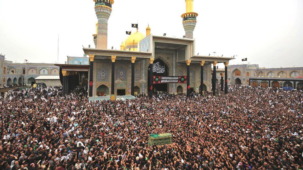 _109100233_mosqueworship_downloaded.jpg