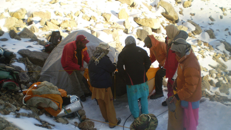 130301121008_climbing-5.jpg