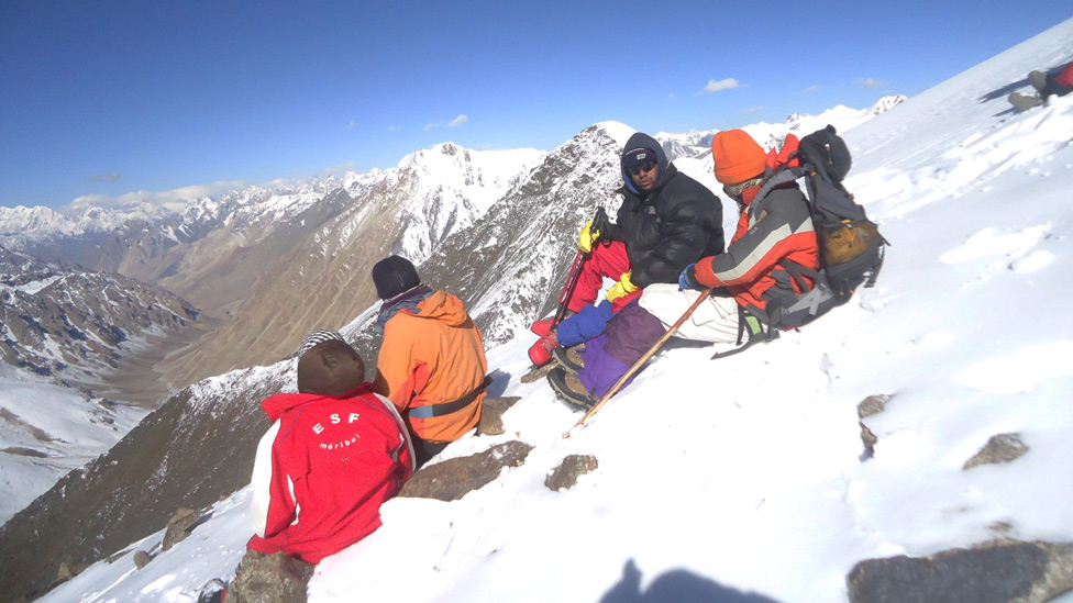 130301121019_climbing-9.jpg