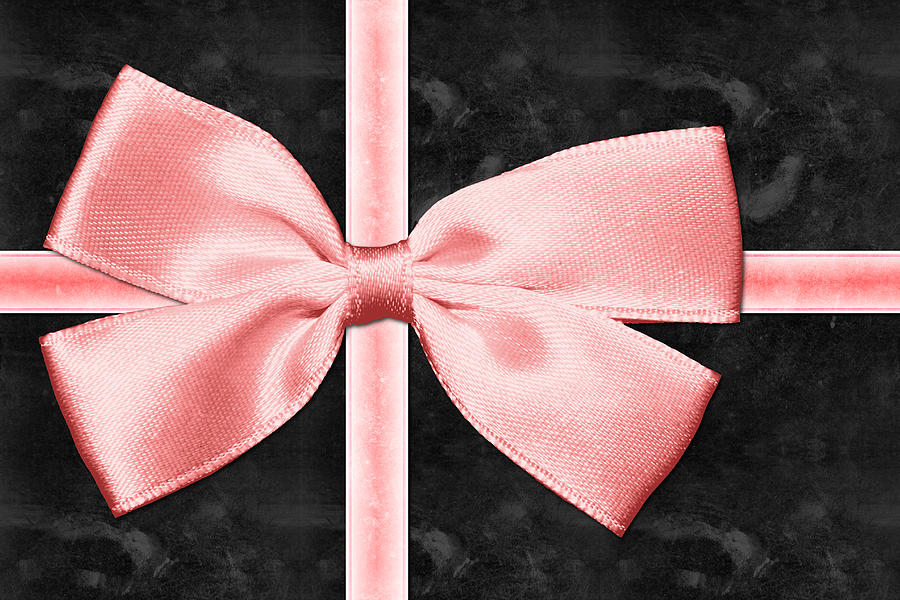 black-gift-box-with-pink-bow-tracie-kaska.jpg
