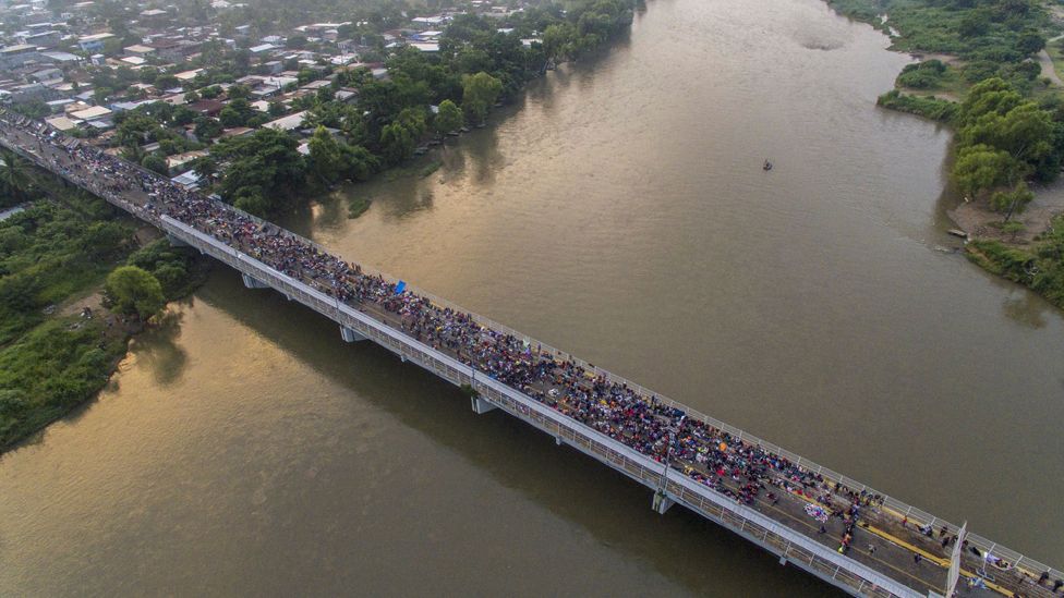 _108647207_migrantcaravan_getty976.jpg