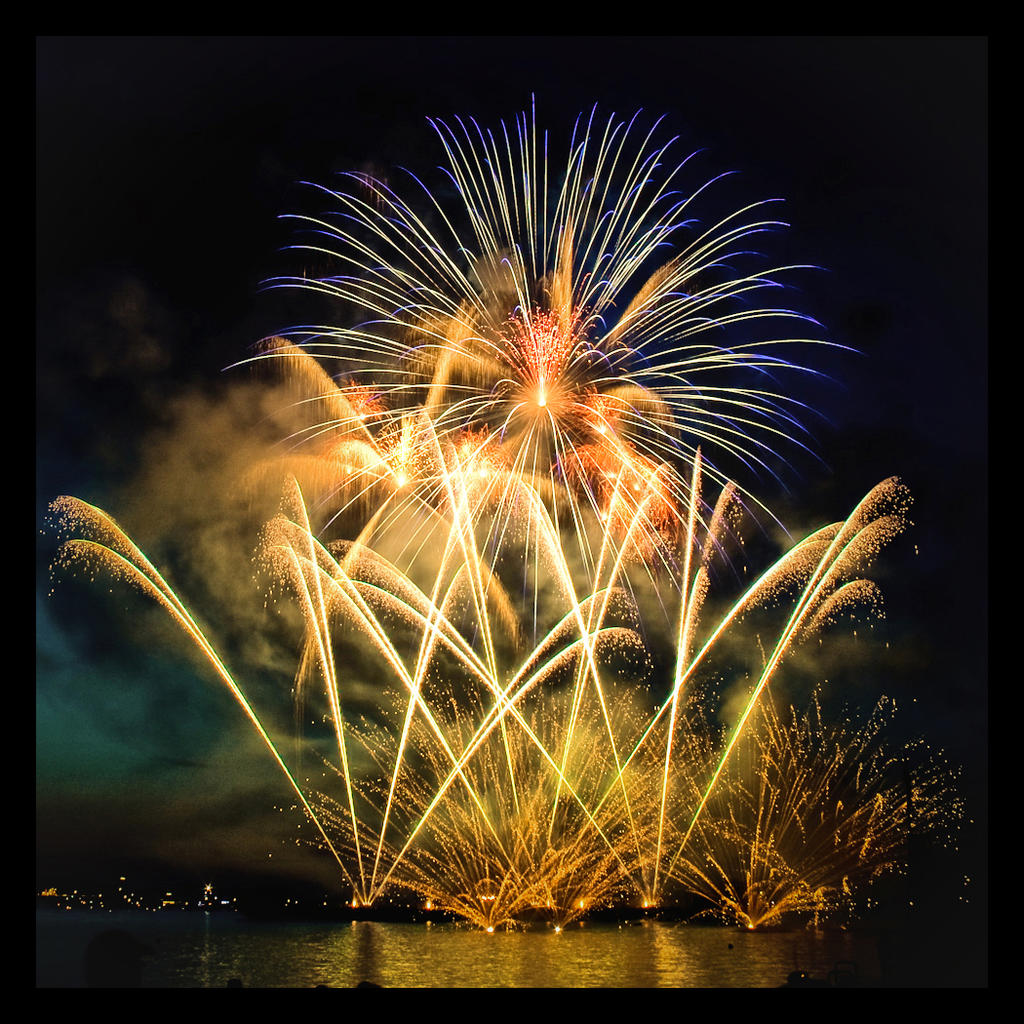 Celebration_of_Lights_by_tt83x.jpg
