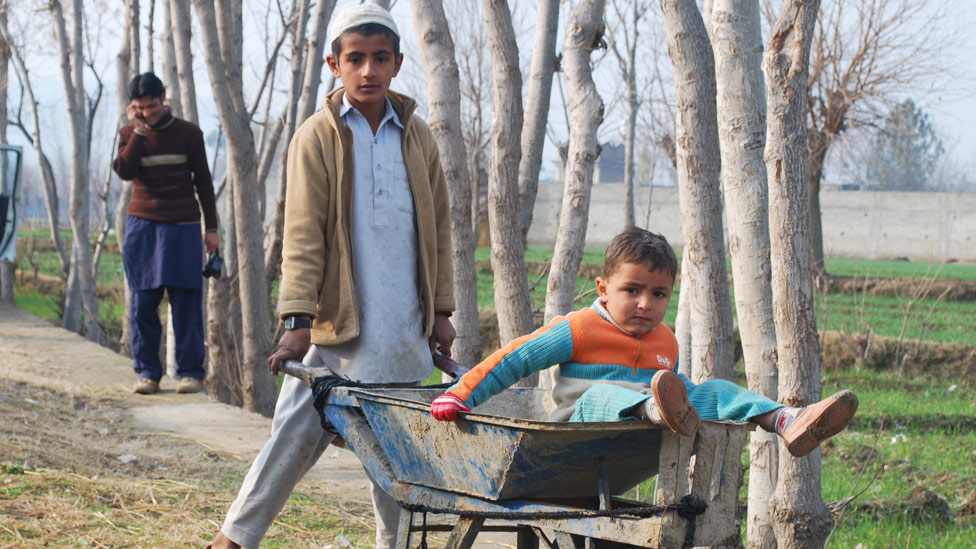 130130102153_bajaur_kids_03.jpg