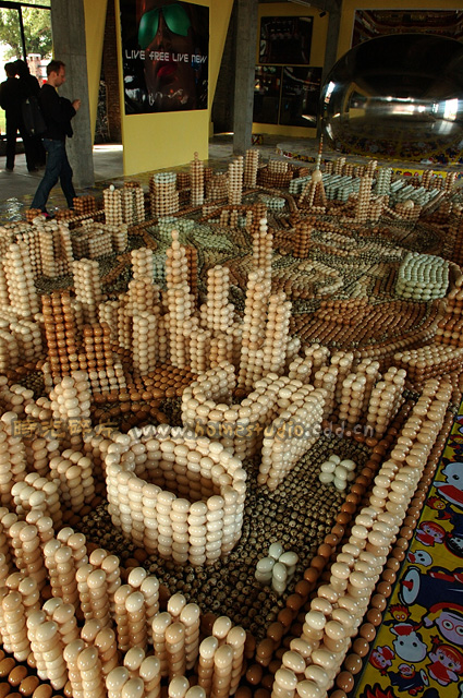 egg-arranged2.jpg
