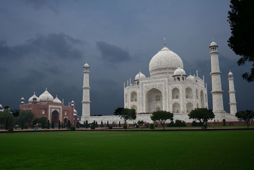 taj-mahal-amazing-beauty-color-streak.jpg