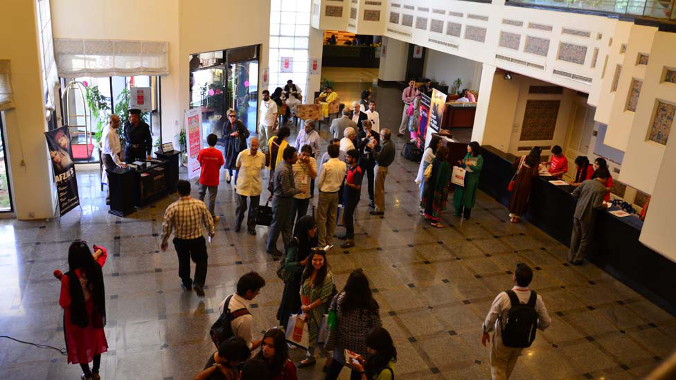130501161137_lobby.jpg