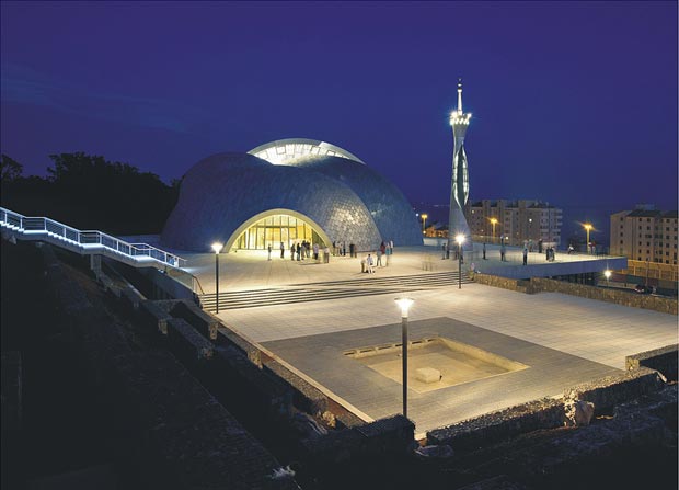 The-Mosque-in-Rijeka-by-night_01.jpg