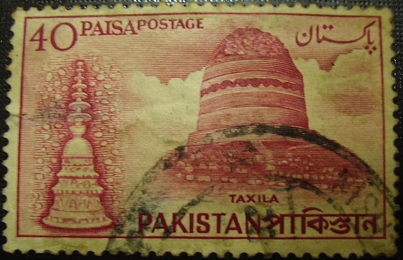 800px-Stupa_in_Taxila_Pakistan.JPG