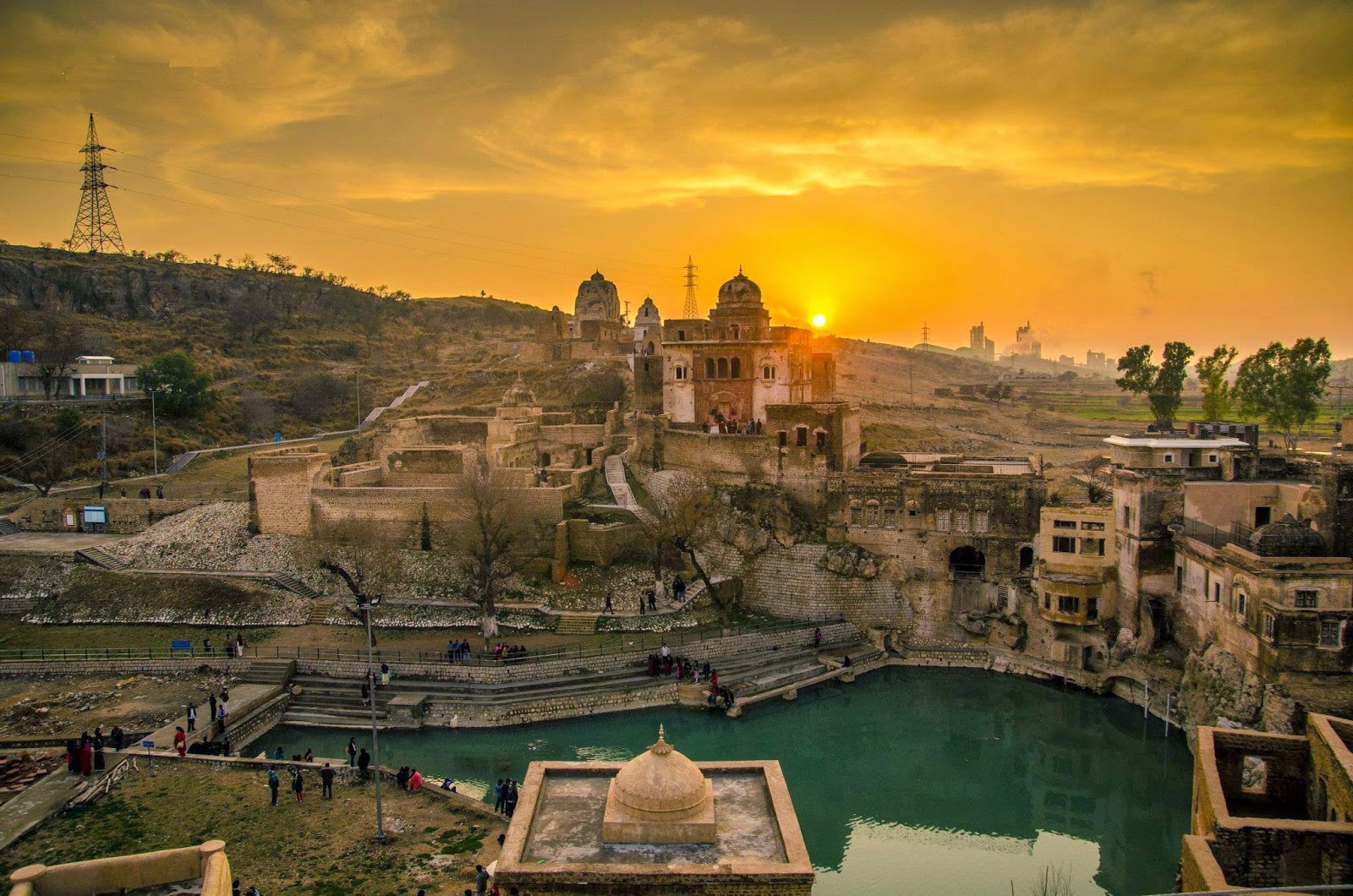 229-Katasraj+Temple,+Katas+Village++Choa+Saidanshah,Chakwal-Punjab,+Pakistan.jpg