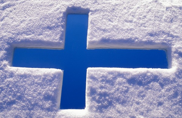 Suomen+lippu+talvi.jpg