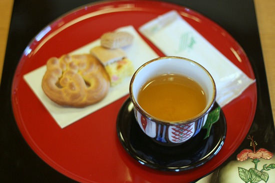 japanese_tea_snacks.jpg
