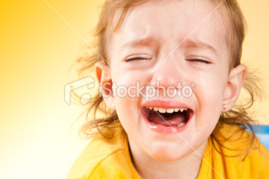 istockphoto_9309906-baby-girl-crying-out-loud.jpg