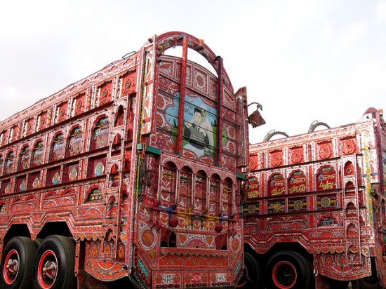 Pakistani-truck-art7-550x412.jpg