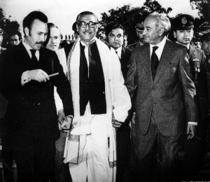 With-Pakistan-premier-ZA-Bhutto-and-Algerian-president.jpg