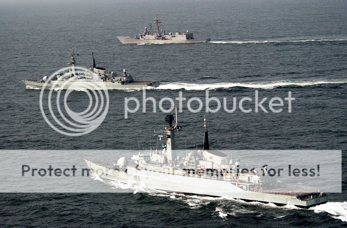 Pakistan_Navy_Ship_PNS_Shahjahan__Tippi_Sultan.jpg