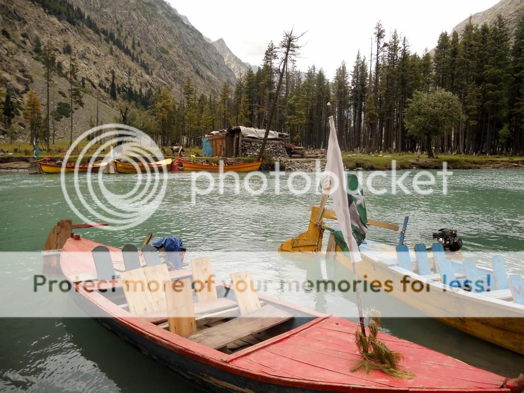 boats_in_mahudand_zps754e2993.jpg