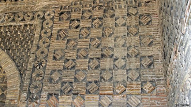 160718105224_b33_bukhara_samanide_mausoleum_624x351_bbcpersian.jpg