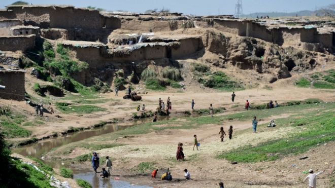 160520130311_pak_youth_640x360_afp_nocredit.jpg