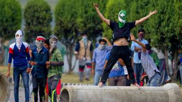 160714170000_kashmir_july_2016_640x360_ap_nocredit.jpg