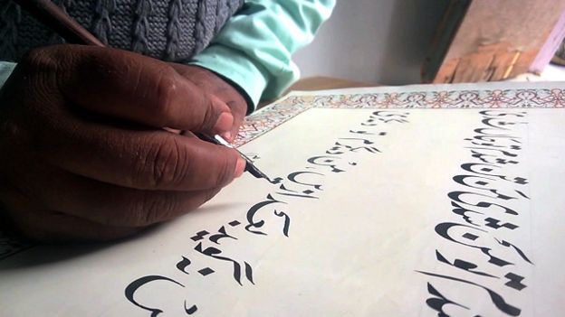 160115075321_calligraphy_delhi_640x360_bbc_nocredit.jpg