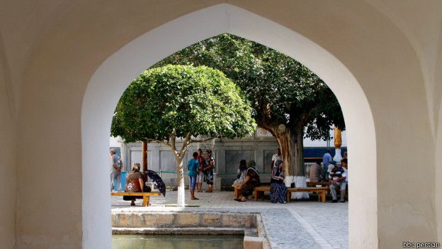 160714124742_bukhara_bahaoddin_naqshband_historical_complex_tajik_photographer_jamshid_shayev_624x351_bbcpersian.jpg